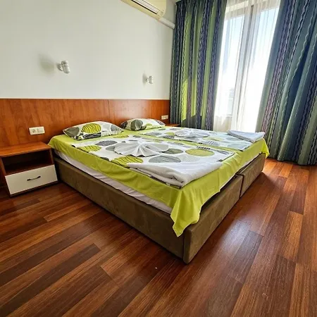 아파트 Europroperties Zlatna Kotva *