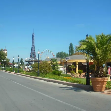 Europroperties Zlatna Kotva Apartamento *